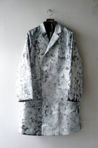 SHINYA KOZUKA offers unique yet elegant and minimalistic items.