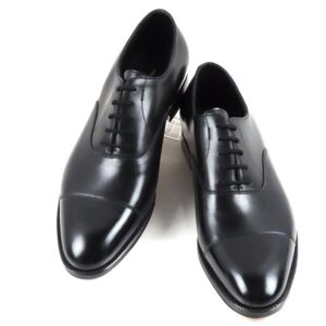 JOHN LOBB