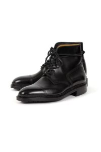 JOHN LOBB